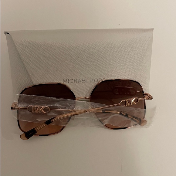 Michael Kors Empire Butterfly Rose Gold Sunglasses main image 4